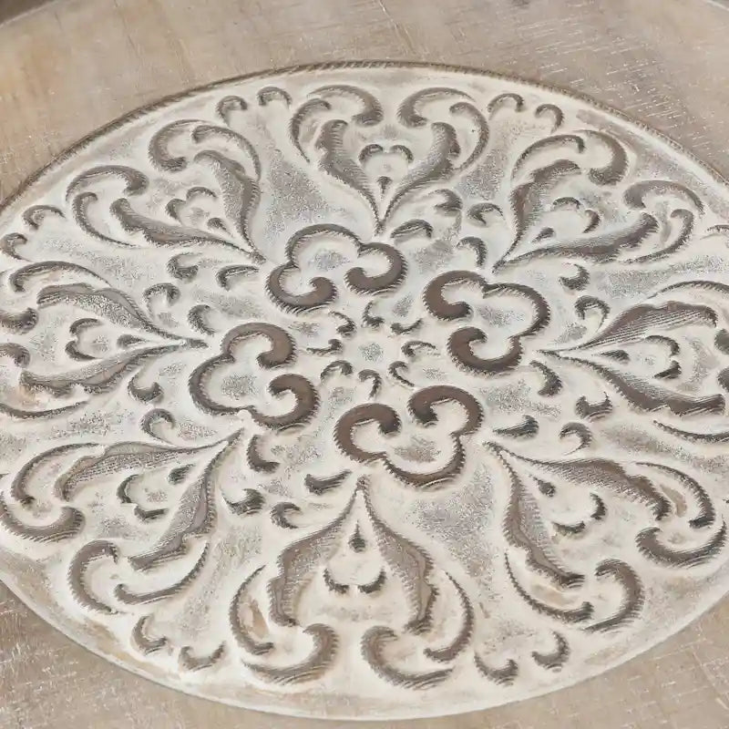 The Gray Barn Dullahan Road Table d'appoint ronde avec rangement en bois naturel et blanc vieilli