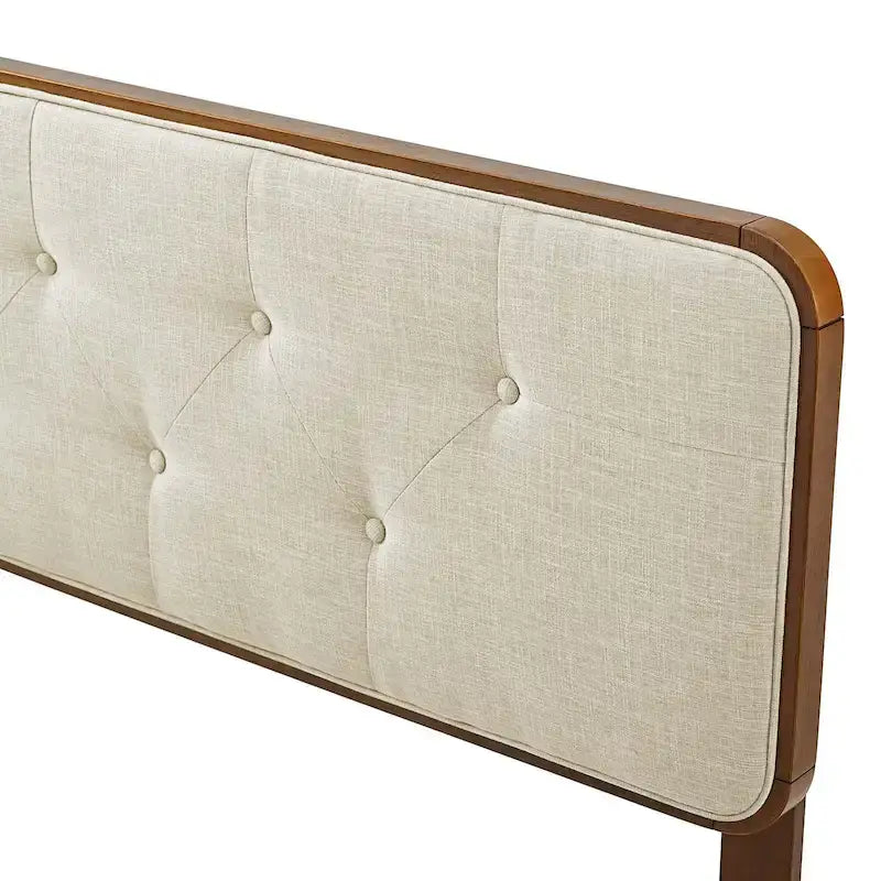 Tête de lit Glendale traditionnelle en tissu beige touffetée à boutons, taille grand lit, en bois de noyer